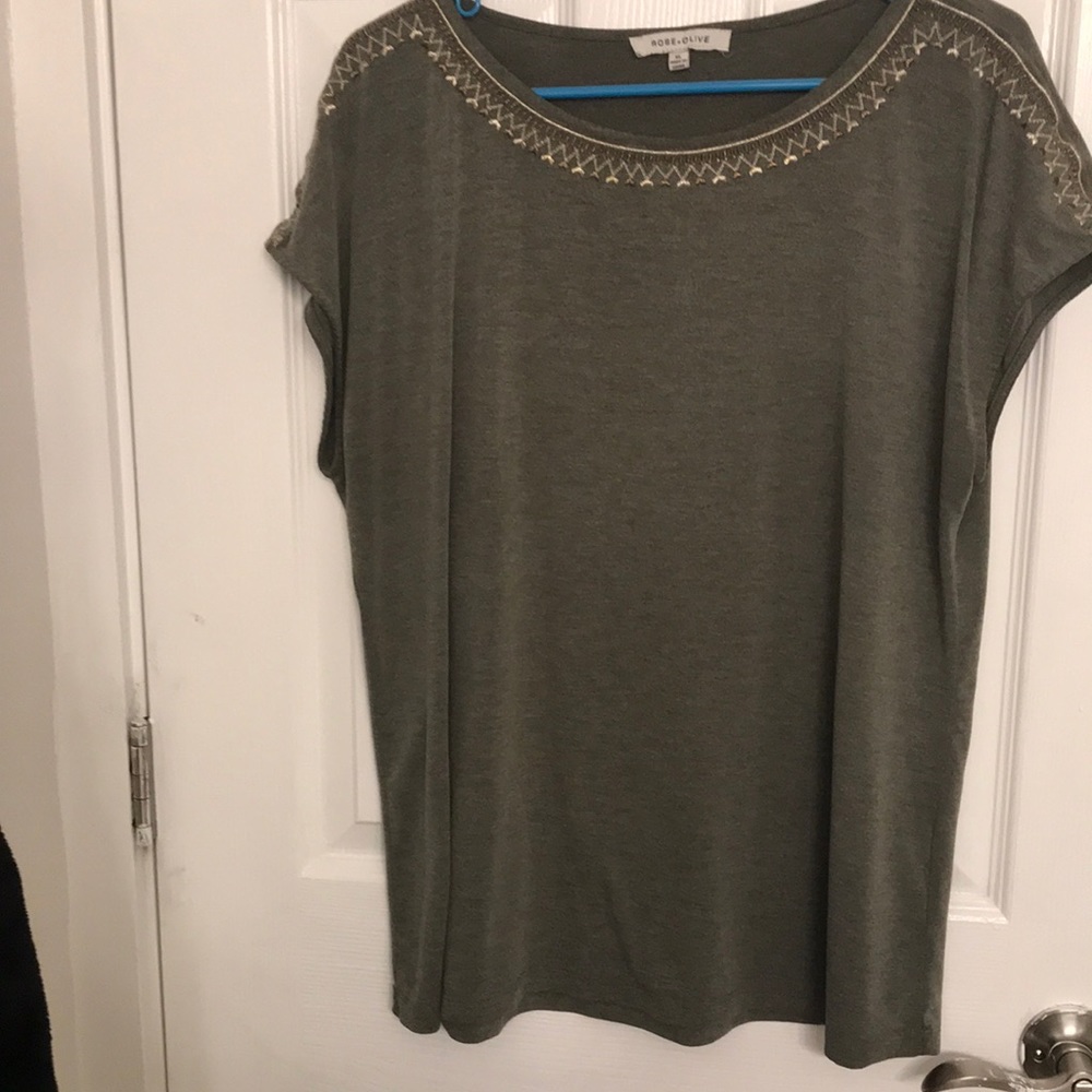 Rose & Olive tee- XL